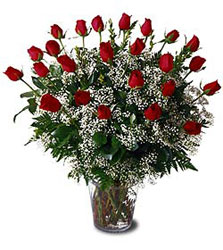 Ankara ostim çiçek siparişi firma ürünümüz  cam vazoda güller Ankara çiçek gönder firması şahane ürünümüz 