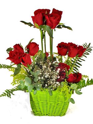 Ankara Etimesgut Çiçekçi firma ürünümüz  Özel sevgi hediye çiçeği Ankara çiçek gönder firması şahane ürünümüz 
